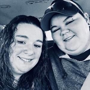 Meet your Posher, Junie